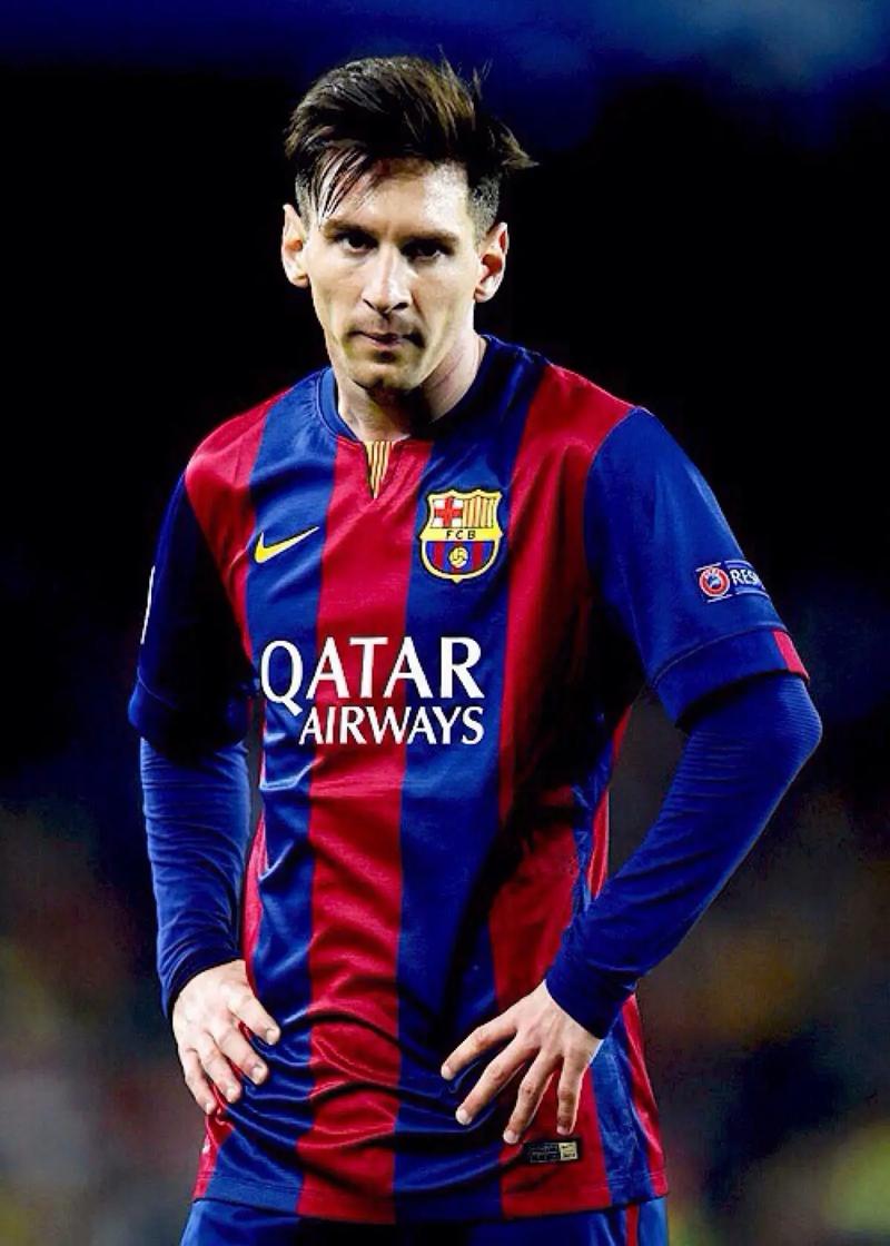 球队的内外结合非常立体（球队内外联动层次分明）