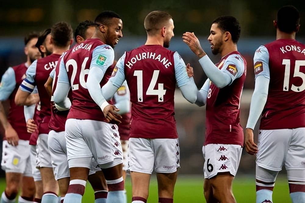 F1实时积分榜：诺里斯领先皮亚斯特里22分，领先维斯塔潘25分（F1最新积分榜：诺里斯以22分甩开皮亚斯特里，领先维斯塔潘25分）