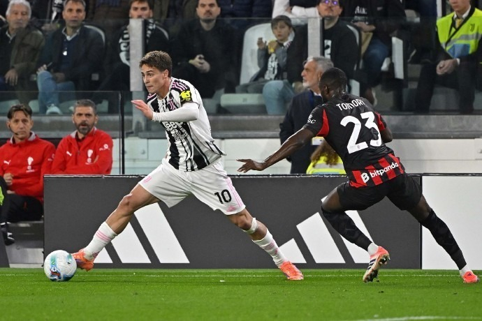 76人更新战湖人伤病报告：恩比德&乔治均为出战成疑（76人对湖人伤情更新：恩比德、乔治皆出战成疑）