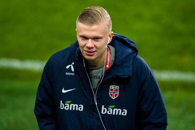 中足联：中超国内球员年薪上限500万元，外援年薪封顶300万欧元（中足联出台薪资帽：中超国内球员年薪不超500万，外援年薪上限300万欧元）