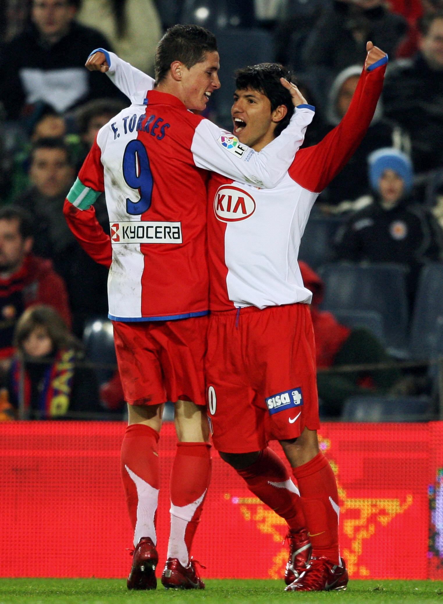 3-0大胜后的@埃尔切足球俱乐部 为大家带来一段胜利之舞（3-0完胜！@埃尔切足球俱乐部献上胜利之舞）