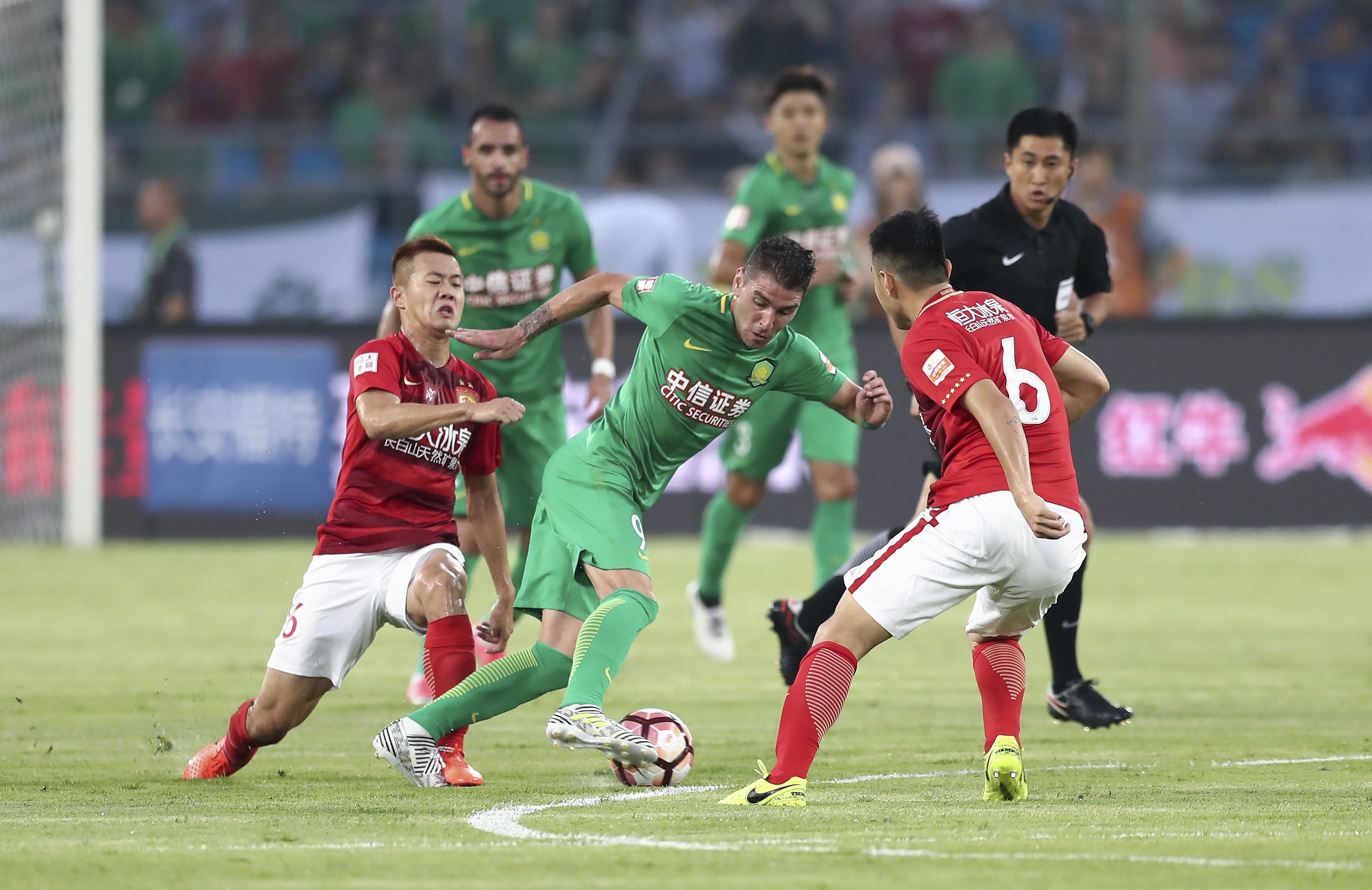 弗罗因德：奥地利重新打进世界杯意义重大；阿拉巴是个领导者（弗罗因德称奥地利重返世界杯意义非凡，阿拉巴是球队领袖）